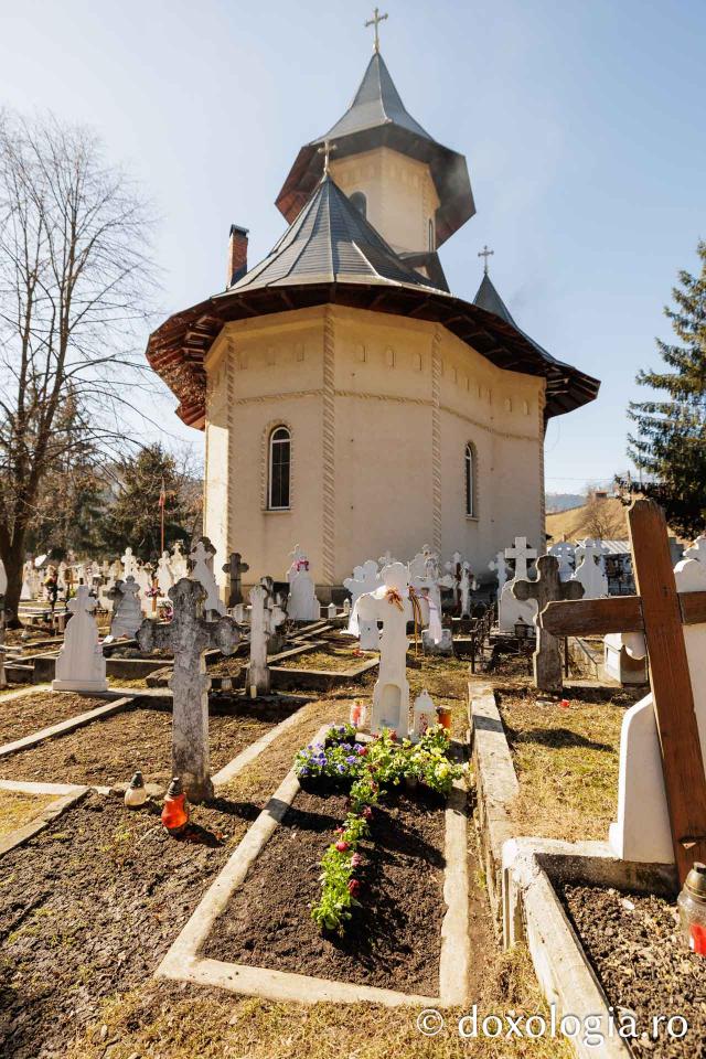 Mormântul Sfintei Olimpiada de la Fărcașa