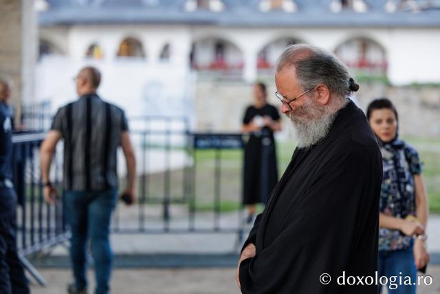 Priveghere în cinstea Sfinților Cuvioși Cleopa și Paisie la Catedrala Arhiepiscopală din Suceava