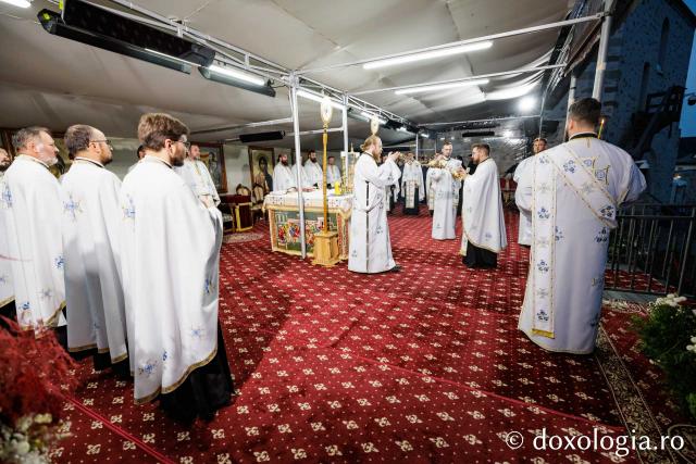 Priveghere în cinstea Sfinților Cuvioși Cleopa și Paisie la Catedrala Arhiepiscopală din Suceava
