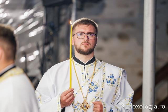Priveghere în cinstea Sfinților Cuvioși Cleopa și Paisie la Catedrala Arhiepiscopală din Suceava