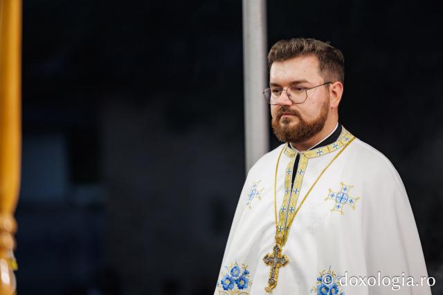 Priveghere în cinstea Sfinților Cuvioși Cleopa și Paisie la Catedrala Arhiepiscopală din Suceava
