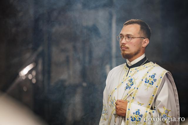 Priveghere în cinstea Sfinților Cuvioși Cleopa și Paisie la Catedrala Arhiepiscopală din Suceava