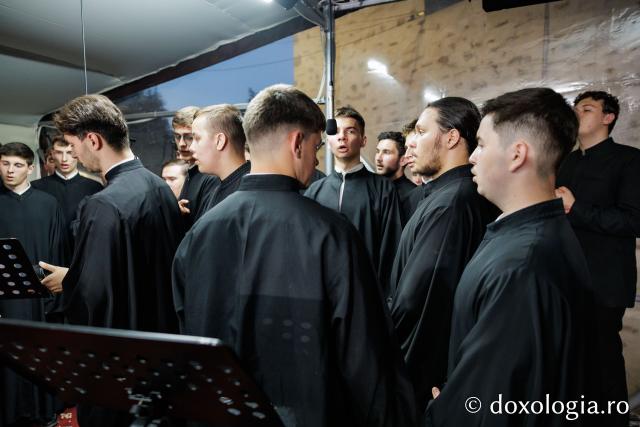 Priveghere în cinstea Sfinților Cuvioși Cleopa și Paisie la Catedrala Arhiepiscopală din Suceava