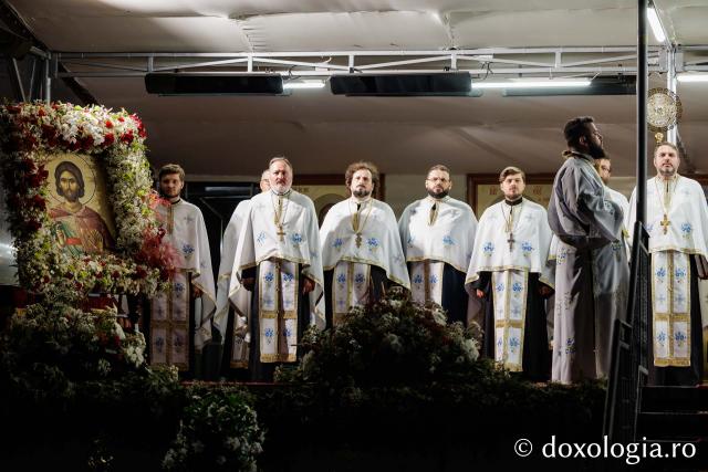 Priveghere în cinstea Sfinților Cuvioși Cleopa și Paisie la Catedrala Arhiepiscopală din Suceava
