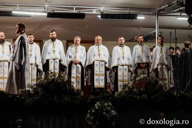 Priveghere în cinstea Sfinților Cuvioși Cleopa și Paisie la Catedrala Arhiepiscopală din Suceava