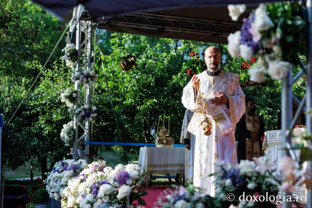 Priveghere la Mănăstirea Râmeț în cinstea Sfintei Cuvioase Filotimia