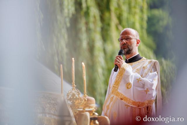 Priveghere la Mănăstirea Râmeț în cinstea Sfintei Cuvioase Filotimia