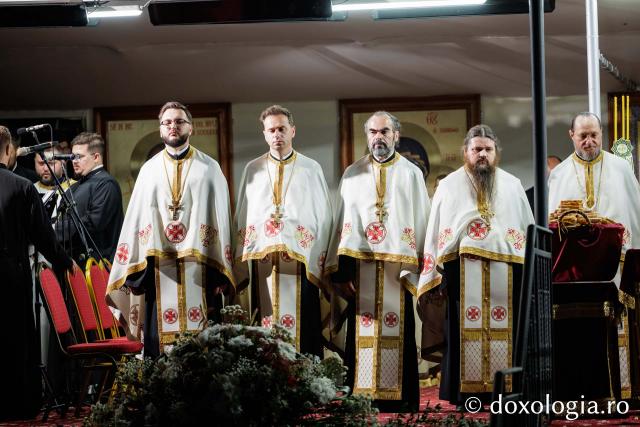 Slujbă de Priveghere în cinstea Sfântului Mare Mucenic Ioan cel Nou de la Suceava