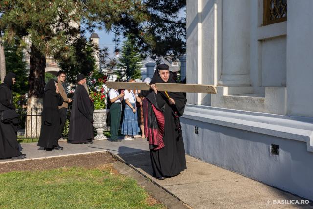 Proclamarea locală a canonizării Sfintelor Filofteia și Elisabeta de la Pasărea