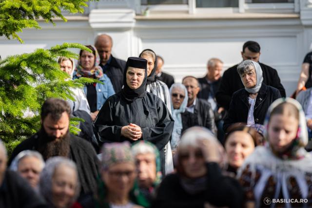 Proclamarea locală a canonizării Sfintelor Filofteia și Elisabeta de la Pasărea