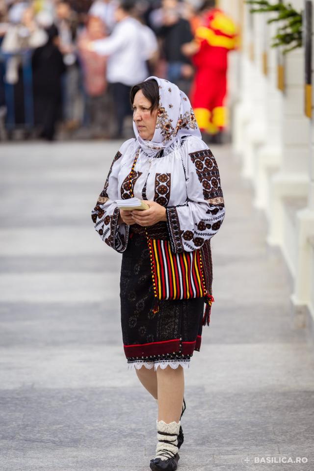 Proclamarea locală a canonizării Sfintelor Filofteia și Elisabeta de la Pasărea