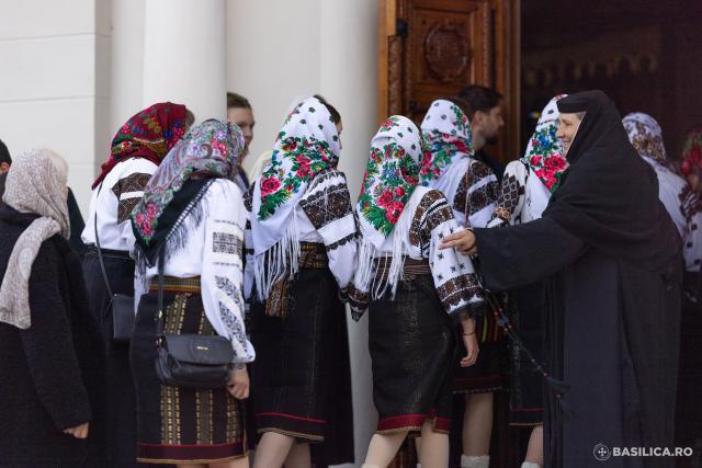 Proclamarea locală a canonizării Sfintelor Filofteia și Elisabeta de la Pasărea