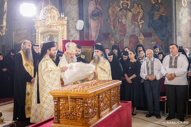 Proclamarea locală a canonizării Sfintelor Filofteia și Elisabeta de la Pasărea