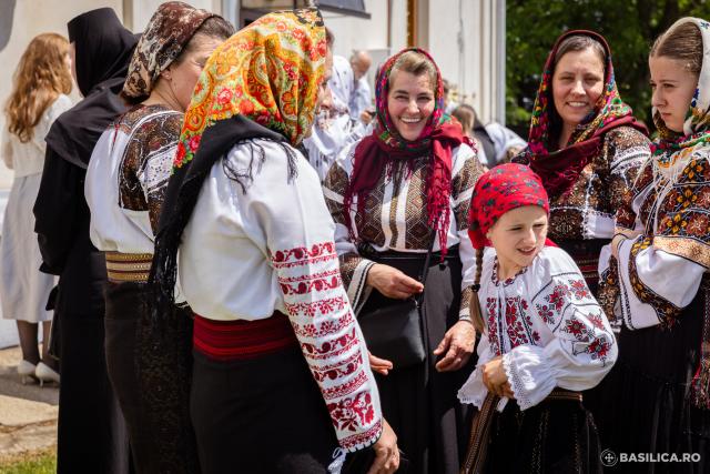 Proclamarea locală a canonizării Sfintelor Filofteia și Elisabeta de la Pasărea