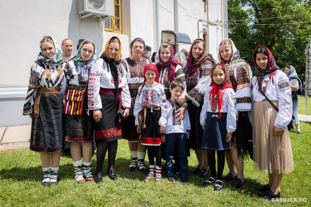 Proclamarea locală a canonizării Sfintelor Filofteia și Elisabeta de la Pasărea