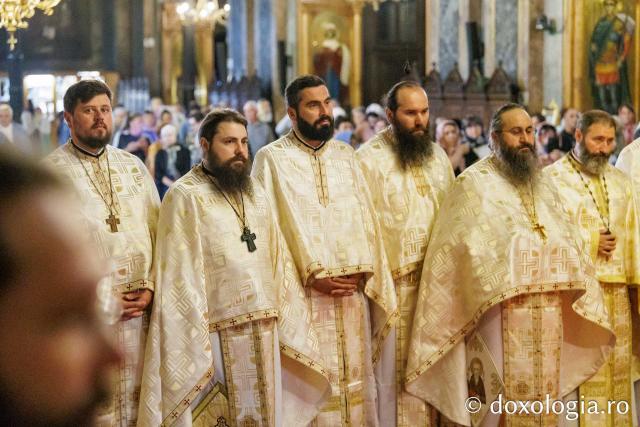 Revederea de 10 ani a promoției 2016 a Facultății de Teologie Ortodoxă din Iași