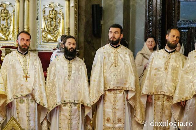 Revederea de 10 ani a promoției 2016 a Facultății de Teologie Ortodoxă din Iași
