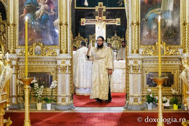 Revederea de 10 ani a promoției 2016 a Facultății de Teologie Ortodoxă din Iași