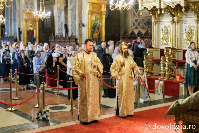 Revederea de 10 ani a promoției 2016 a Facultății de Teologie Ortodoxă din Iași