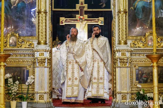Revederea de 10 ani a promoției 2016 a Facultății de Teologie Ortodoxă din Iași
