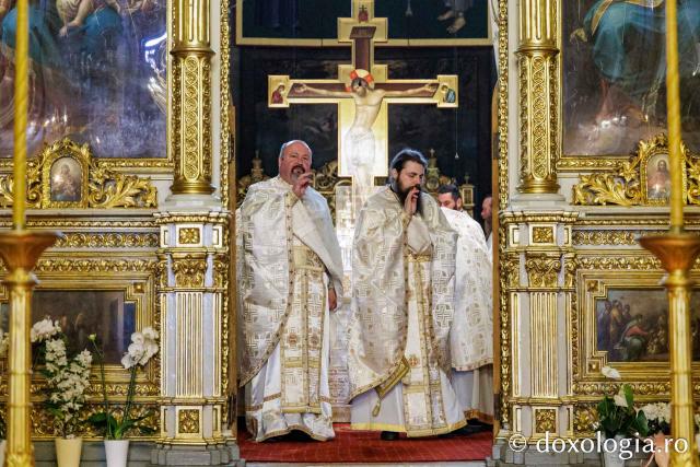 Revederea de 10 ani a promoției 2016 a Facultății de Teologie Ortodoxă din Iași