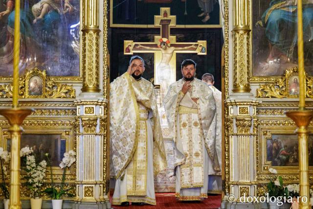 Revederea de 10 ani a promoției 2016 a Facultății de Teologie Ortodoxă din Iași