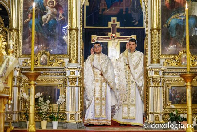 Revederea de 10 ani a promoției 2016 a Facultății de Teologie Ortodoxă din Iași