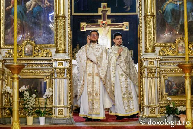 Revederea de 10 ani a promoției 2016 a Facultății de Teologie Ortodoxă din Iași