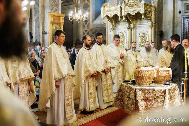 Revederea de 10 ani a promoției 2016 a Facultății de Teologie Ortodoxă din Iași