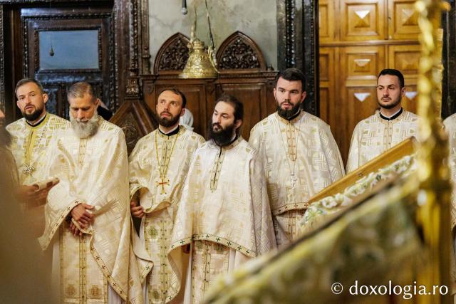 Revederea de 10 ani a promoției 2016 a Facultății de Teologie Ortodoxă din Iași