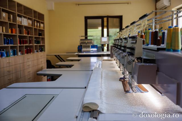 Veșmânt brodat pentru Sfânta Cuvioasă Filotimia de la Râmeț