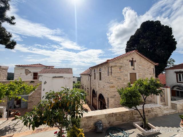 Mănăstirea „Sfânta Matrona” din Chios