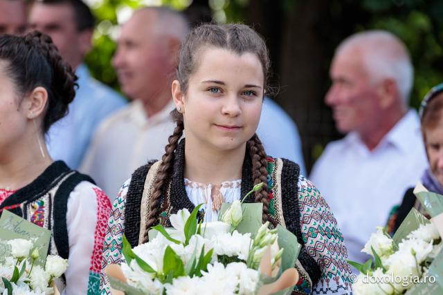 Rugăciune și bucurie – credincioși uniți sub ocrotirea Sfintei Olimpiada de la Fărcașa