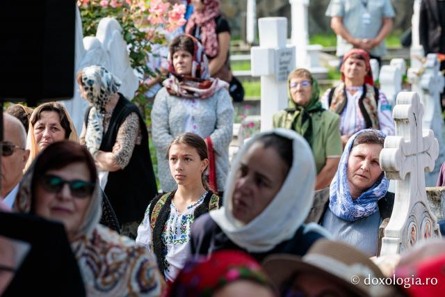 Rugăciune și bucurie – credincioși uniți sub ocrotirea Sfintei Olimpiada de la Fărcașa