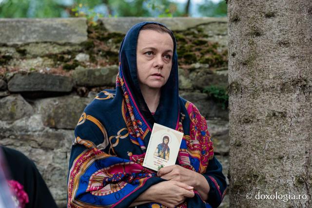 Rugăciune și bucurie – credincioși uniți sub ocrotirea Sfintei Olimpiada de la Fărcașa