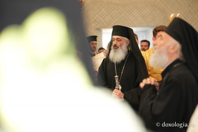 Slujba de întronizare a Înaltpreasfințitul Părinte Antonie în demnitatea de Arhiepiscop al Chișinăului, Mitropolit al Basarabiei și Exarh al Plaiurilor