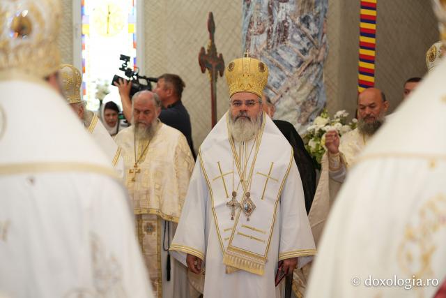 Slujba de întronizare a Înaltpreasfințitul Părinte Antonie în demnitatea de Arhiepiscop al Chișinăului, Mitropolit al Basarabiei și Exarh al Plaiurilor