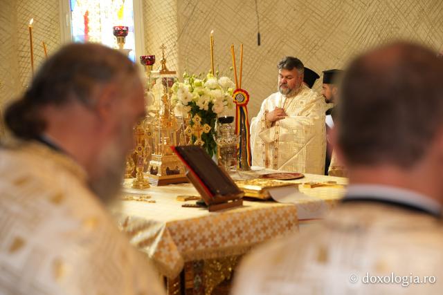 Slujba de întronizare a Înaltpreasfințitul Părinte Antonie în demnitatea de Arhiepiscop al Chișinăului, Mitropolit al Basarabiei și Exarh al Plaiurilor