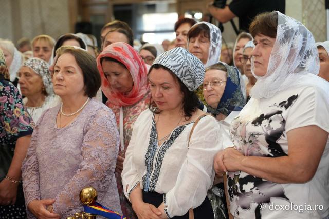 Slujba de întronizare a Înaltpreasfințitul Părinte Antonie în demnitatea de Arhiepiscop al Chișinăului, Mitropolit al Basarabiei și Exarh al Plaiurilor