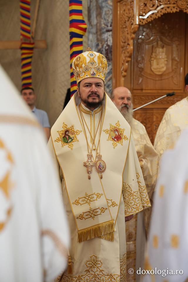 Slujba de întronizare a Înaltpreasfințitul Părinte Antonie în demnitatea de Arhiepiscop al Chișinăului, Mitropolit al Basarabiei și Exarh al Plaiurilor