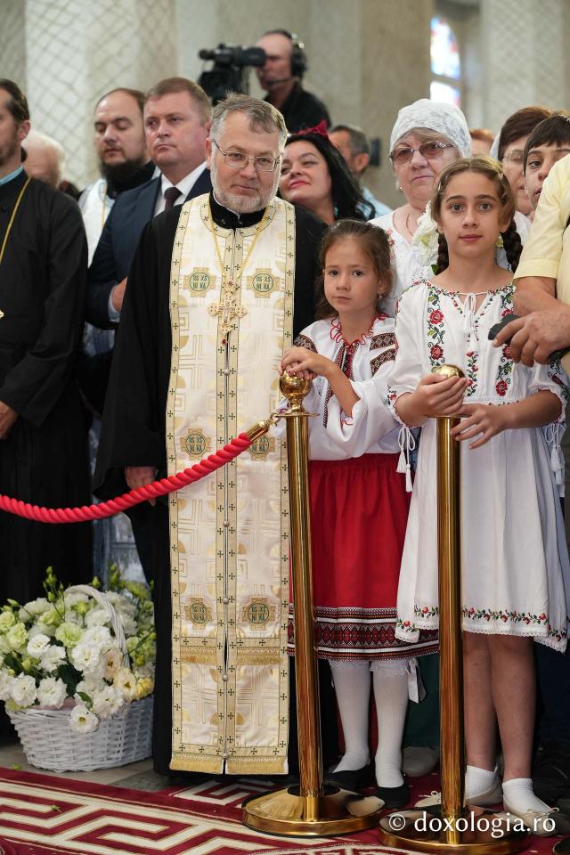 Slujba de întronizare a Înaltpreasfințitul Părinte Antonie în demnitatea de Arhiepiscop al Chișinăului, Mitropolit al Basarabiei și Exarh al Plaiurilor