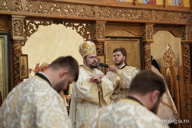 Slujba de întronizare a Înaltpreasfințitul Părinte Antonie în demnitatea de Arhiepiscop al Chișinăului, Mitropolit al Basarabiei și Exarh al Plaiurilor