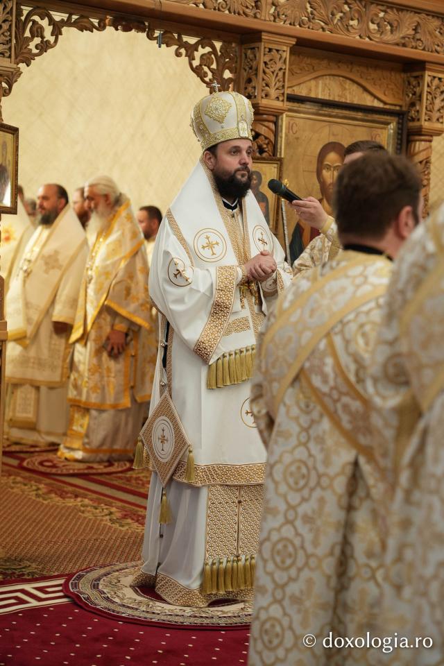 Slujba de întronizare a Înaltpreasfințitul Părinte Antonie în demnitatea de Arhiepiscop al Chișinăului, Mitropolit al Basarabiei și Exarh al Plaiurilor
