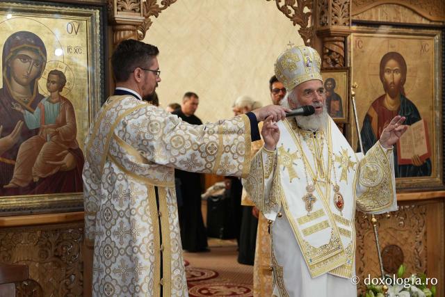 Slujba de întronizare a Înaltpreasfințitul Părinte Antonie în demnitatea de Arhiepiscop al Chișinăului, Mitropolit al Basarabiei și Exarh al Plaiurilor