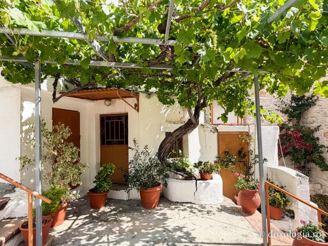 Mănăstirea „Sfânta Matrona” din Chios