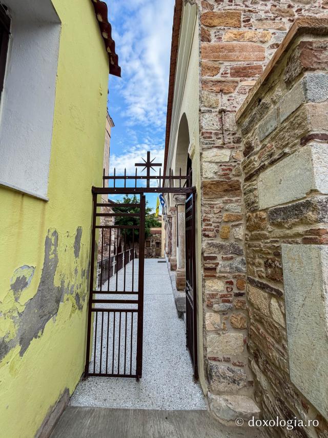 Popas duhovnicesc la biserica „Sfântul Mare Mucenic Gheorghe” din Chios