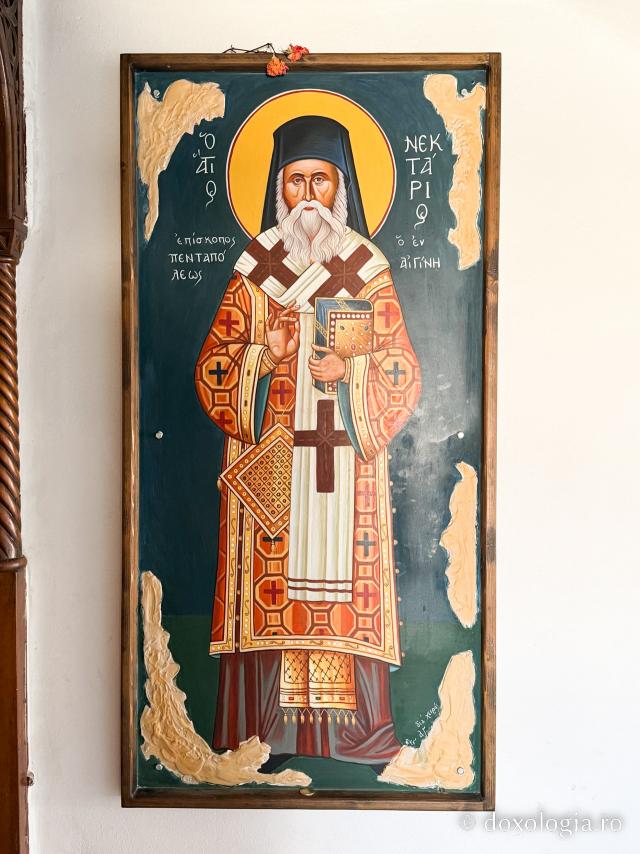 Biserica „Sfântul Ierarh Nicolae” din portul Insulei Eghina