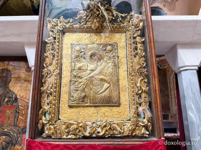 Icoana făcătoare de minuni a Maicii Domnului „Neamonitissa” de la Mănăstirea Nea Moni din Chios