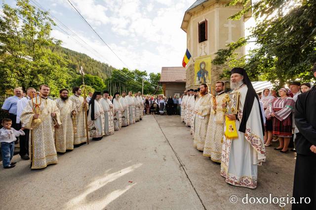 Sfânta Liturghie cu ocazia proclamării locale a canonizării Sfintei Olimpiada din Fărcașa