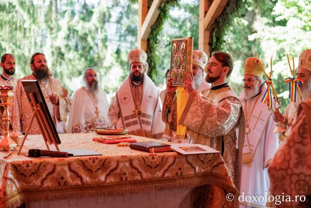 Sfânta Liturghie cu ocazia proclamării locale a canonizării Sfintei Olimpiada din Fărcașa